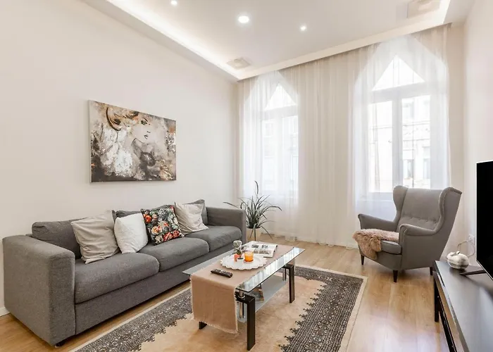 Exclusive Csengery Residence In The Heart Of Budapest